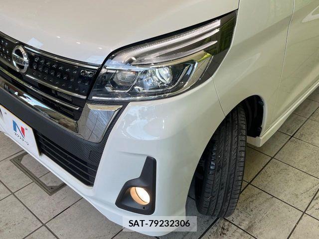 Nissan DAYZ ROOX 2018-04 7217437-11