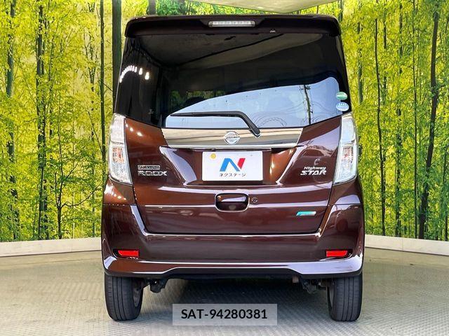 Nissan DAYZ ROOX 2015-05 7217410-14
