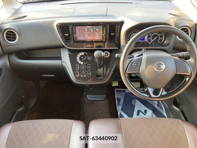 Nissan DAYZ ROOX 2019-01 7217449-1