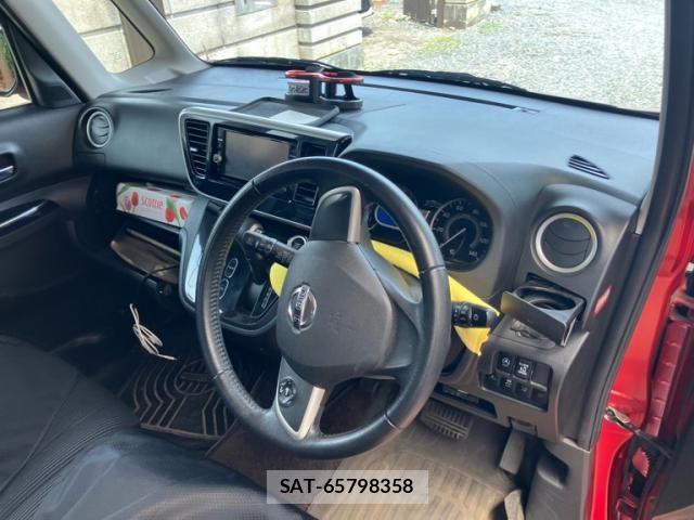 Nissan DAYZ ROOX 2018-09 7217444-12