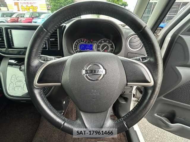 Nissan DAYZ ROOX 2015-06 7250473-10