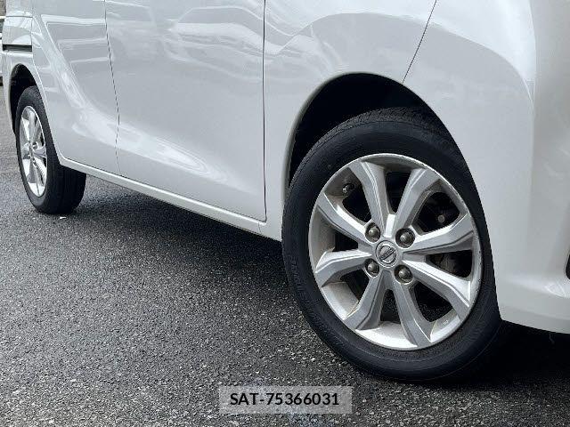 Nissan DAYZ ROOX 2017-06 7326662-26
