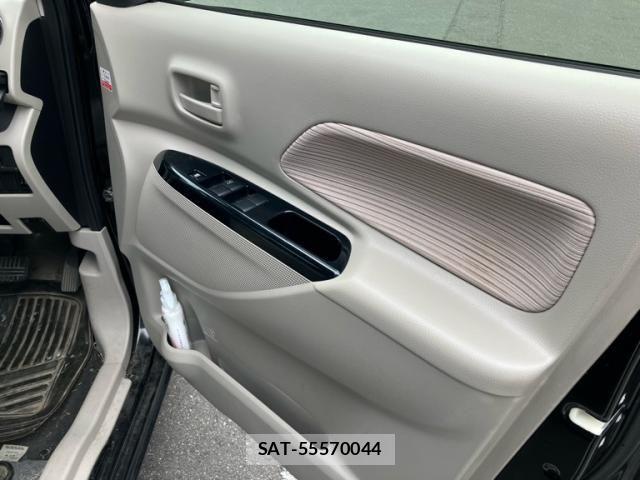 Nissan DAYZ ROOX 2015-01 7326685-13