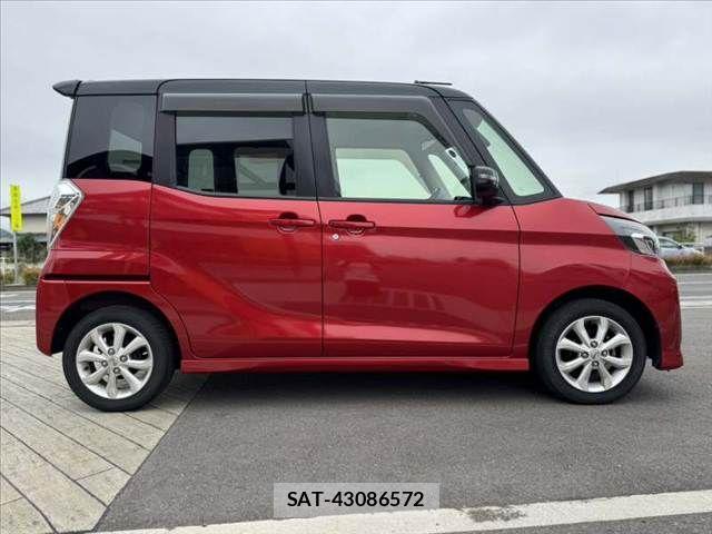 Nissan DAYZ ROOX 2017-09 7326671-11