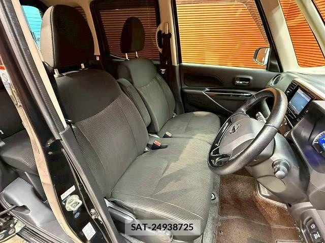 Nissan DAYZ ROOX 2016-01 7357525-7