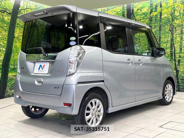 Nissan DAYZ ROOX 2015-12 7357526-16