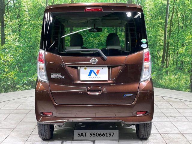 Nissan DAYZ ROOX 2015-06 7391915-14