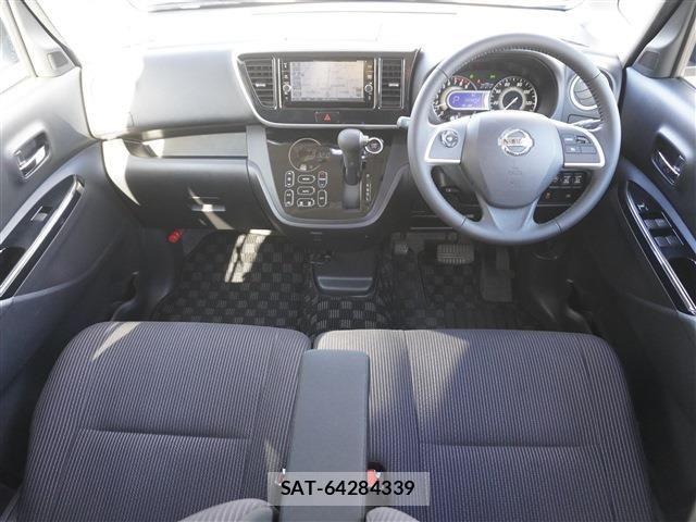 Nissan DAYZ ROOX 2017-08 7453934-5