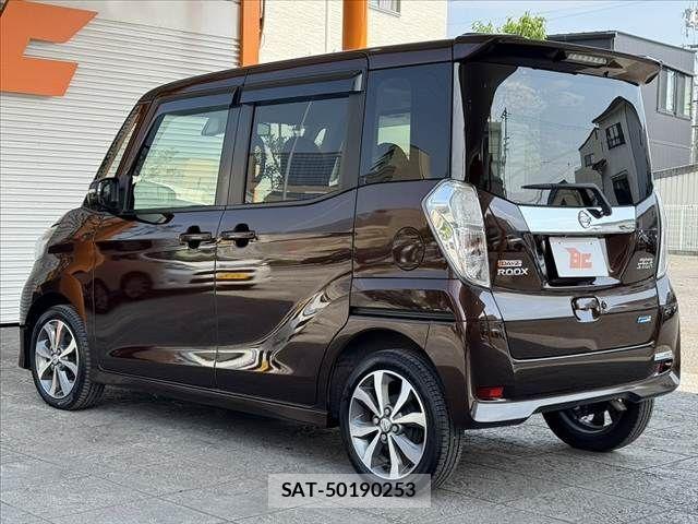 Nissan DAYZ ROOX 2015-11 7453956-11