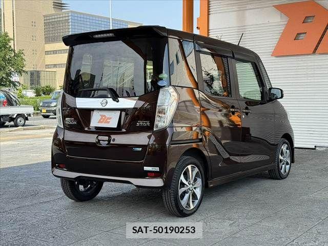 Nissan DAYZ ROOX 2015-11 7453956-13