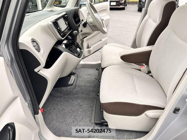 Nissan DAYZ ROOX 2017-05 7453944-12