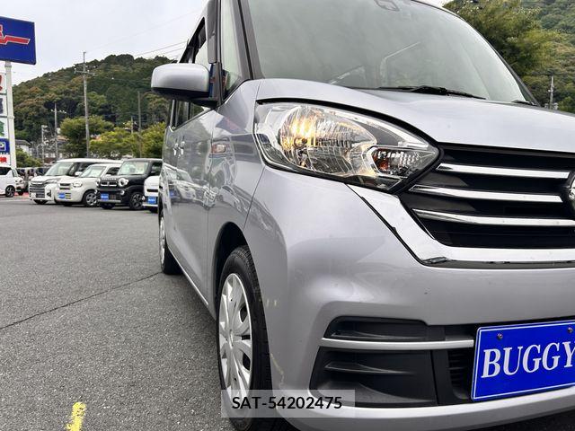 Nissan DAYZ ROOX 2017-05 7453944-17