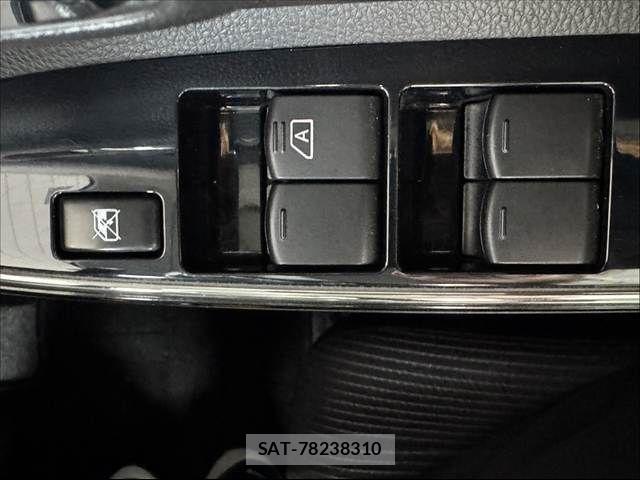 Nissan DAYZ ROOX 2017-06 7500245-26