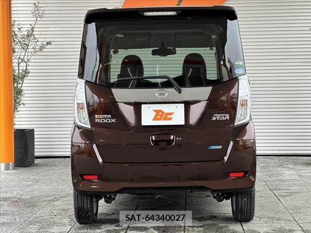 Nissan DAYZ ROOX 2015-05 7500246-13
