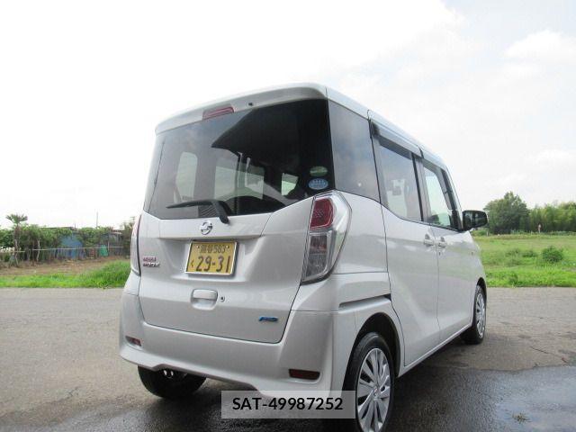 Nissan DAYZ ROOX 2015-05 7562042-9
