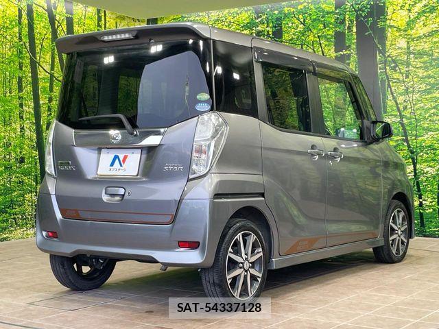 Nissan DAYZ ROOX 2018-01 7562038-17