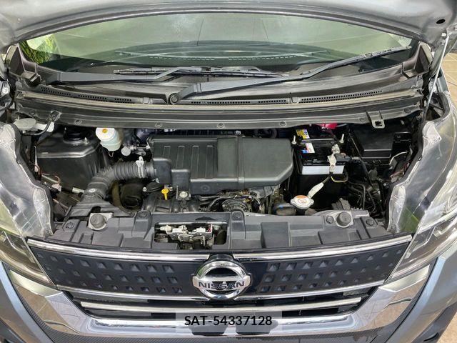 Nissan DAYZ ROOX 2018-01 7562038-18