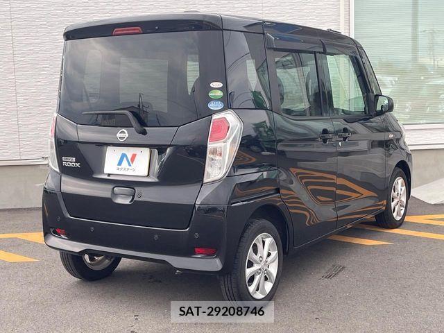 Nissan DAYZ ROOX 2018-06 7616160-16