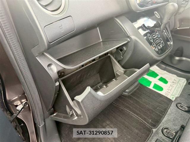 Nissan DAYZ ROOX 2019-06 7616146-15