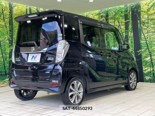 Nissan DAYZ ROOX 2015-10 7616161-16