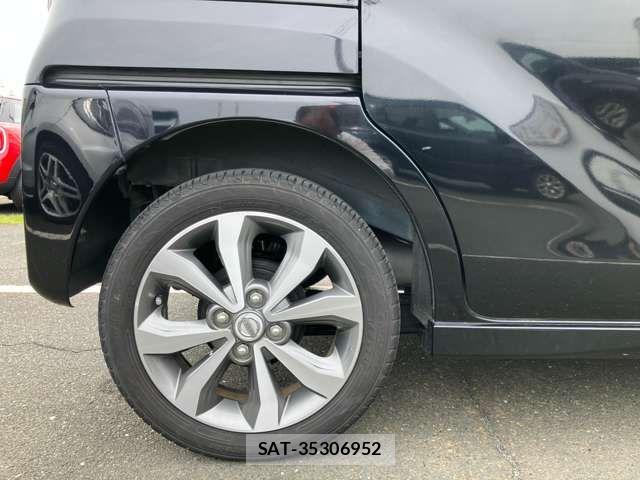Nissan DAYZ ROOX 2014-05 7616169-11