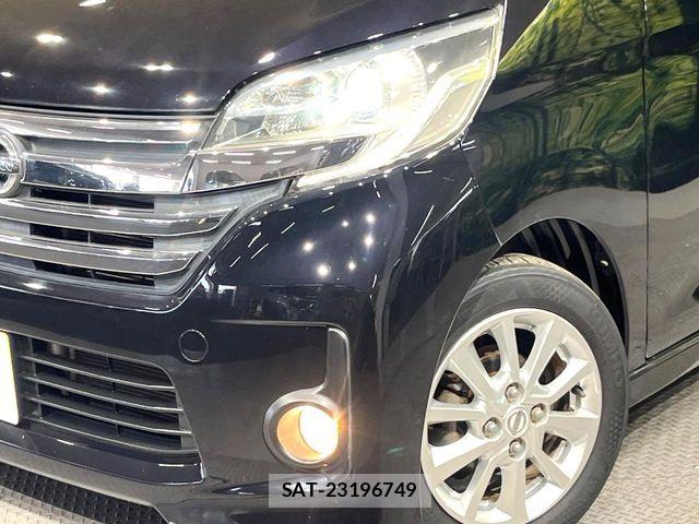 Nissan DAYZ ROOX 2014-06 7616174-11