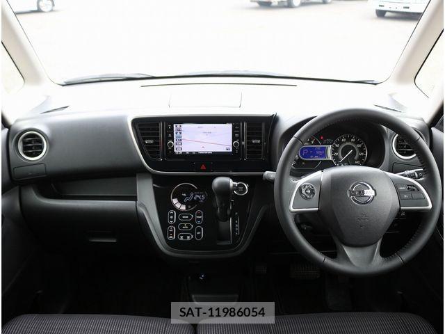 Nissan DAYZ ROOX 2017-08 7616163-2