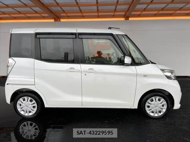 Nissan DAYZ ROOX 2017-08 7722681-11