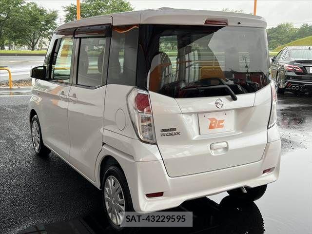 Nissan DAYZ ROOX 2017-08 7722681-14