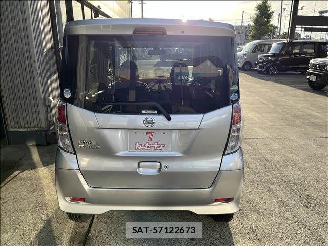 Nissan DAYZ ROOX 2018-02 7876100-3