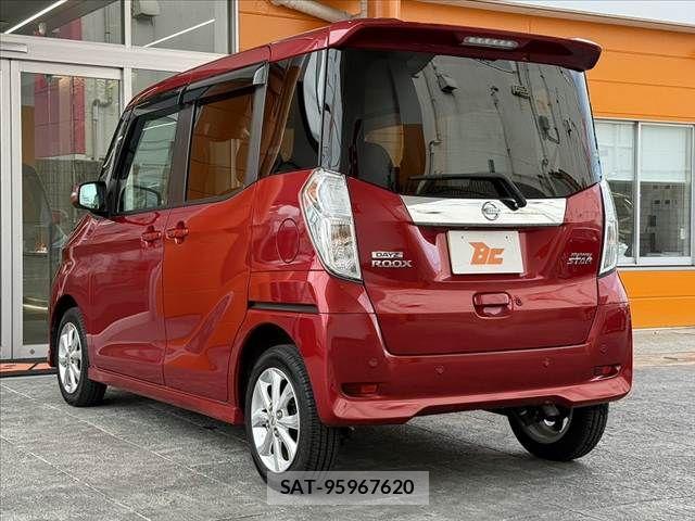 Nissan DAYZ ROOX 2019-02 7876096-13