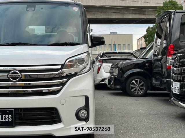 Nissan DAYZ ROOX 2015-06 7902512-25