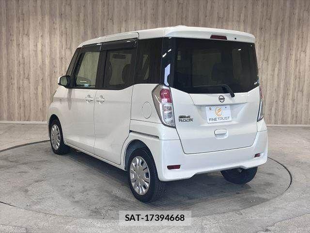 Nissan DAYZ ROOX 2017-08 8035250-17