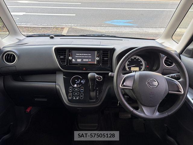 Nissan DAYZ ROOX 2016-02 8035251-2