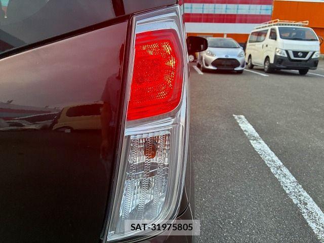 Nissan DAYZ ROOX 2017-04 8073562-26