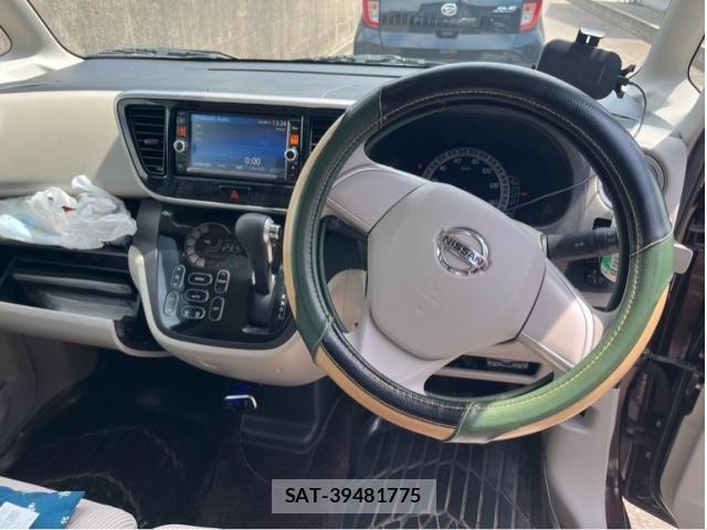Nissan DAYZ ROOX 2015-03 8098862-10
