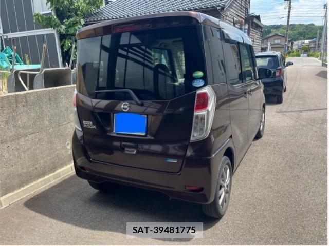 Nissan DAYZ ROOX 2015-03 8098862-3