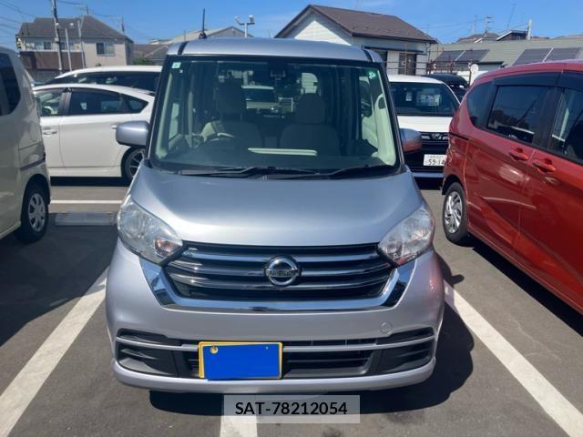Nissan DAYZ ROOX 2017-04 8098850-0
