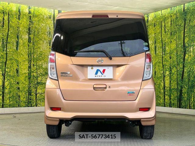 Nissan DAYZ ROOX 2015-11 8158294-14