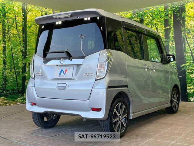 Nissan DAYZ ROOX 2017-05 8229528-16