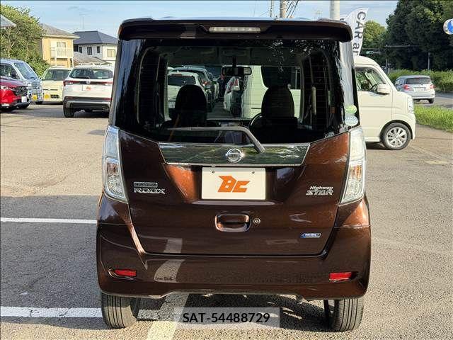 Nissan DAYZ ROOX 2014-02 8245036-22