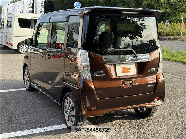 Nissan DAYZ ROOX 2014-02 8245036-7
