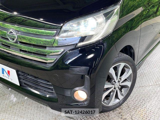 Nissan DAYZ ROOX 2015-06 8245030-11