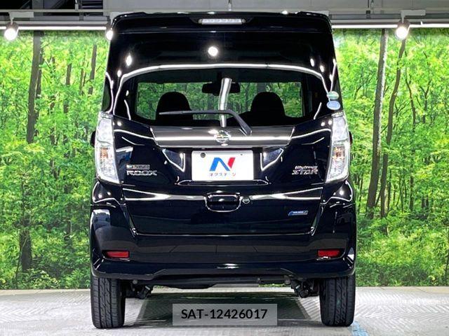 Nissan DAYZ ROOX 2015-06 8245030-14