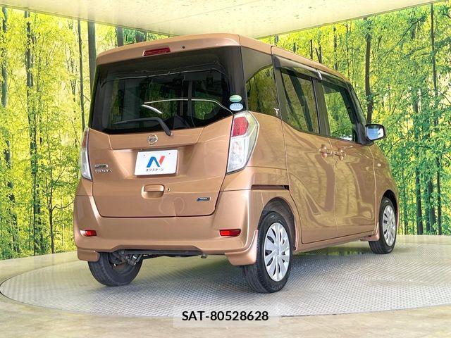 Nissan DAYZ ROOX 2015-02 8245035-16
