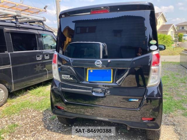 Nissan DAYZ ROOX 2015-11 8314186-2