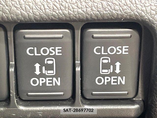 Nissan DAYZ ROOX 2017-02 8335556-2