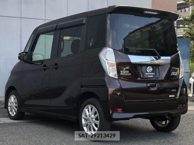 Nissan DAYZ ROOX 2015-01 8335565-17