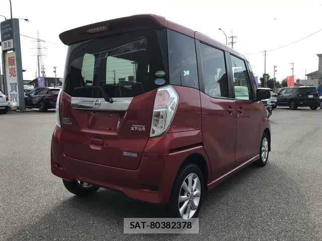 Nissan DAYZ ROOX 2017-08 8335562-2