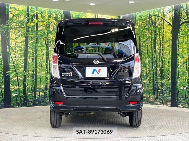 Nissan DAYZ ROOX 2017-09 8335559-14